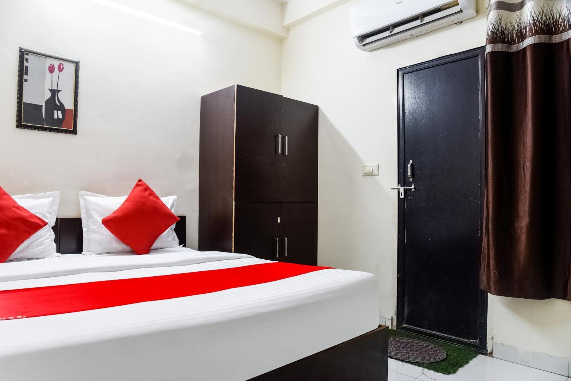 Hotel O Radhika Palace Bhopál Kültér fotó