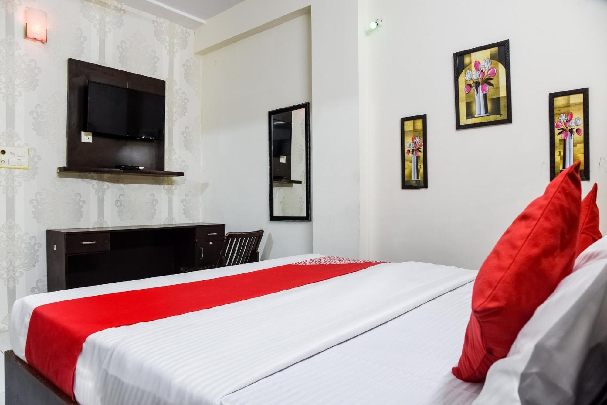 Hotel O Radhika Palace Bhopál Kültér fotó