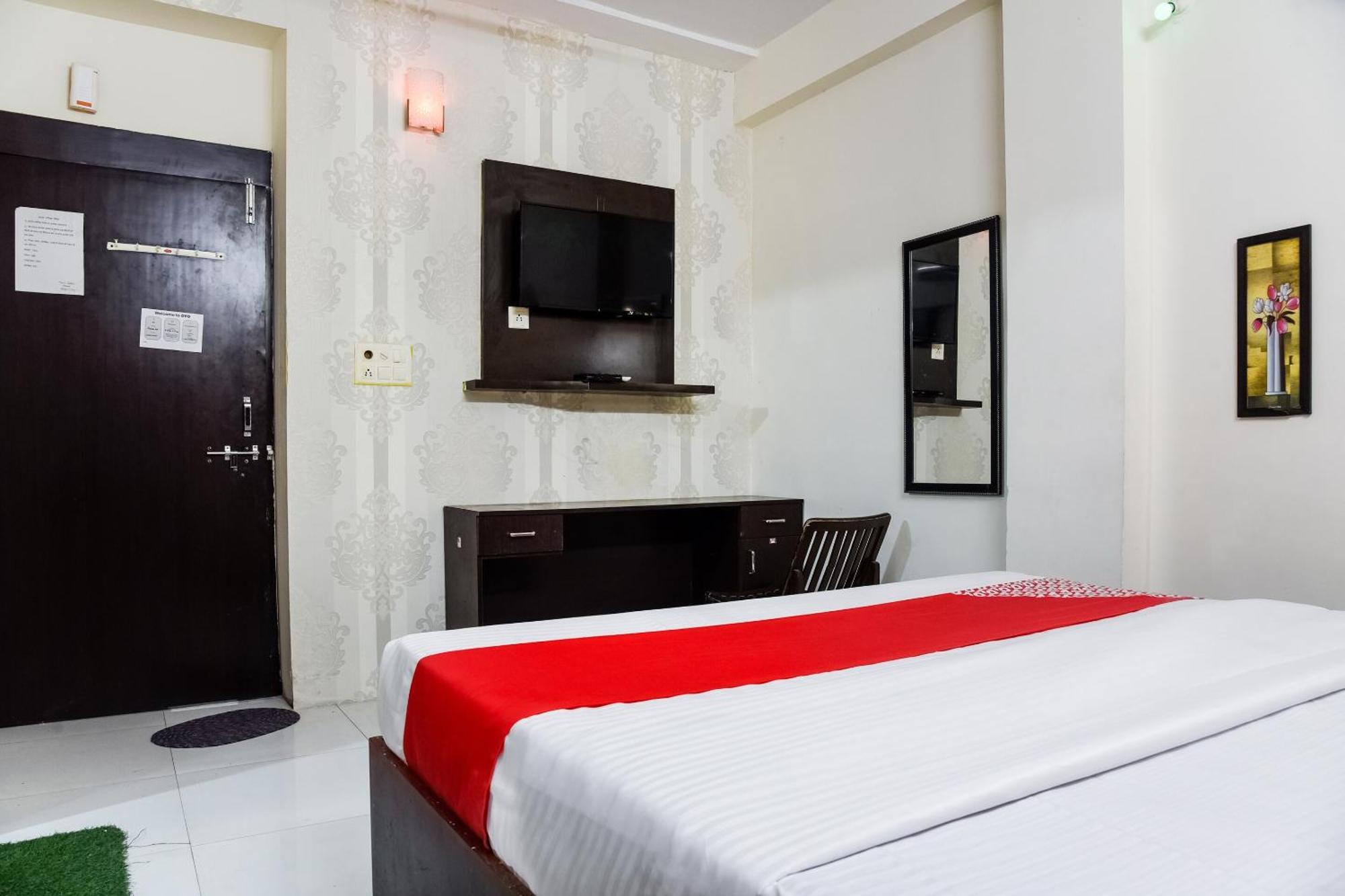 Hotel O Radhika Palace Bhopál Kültér fotó