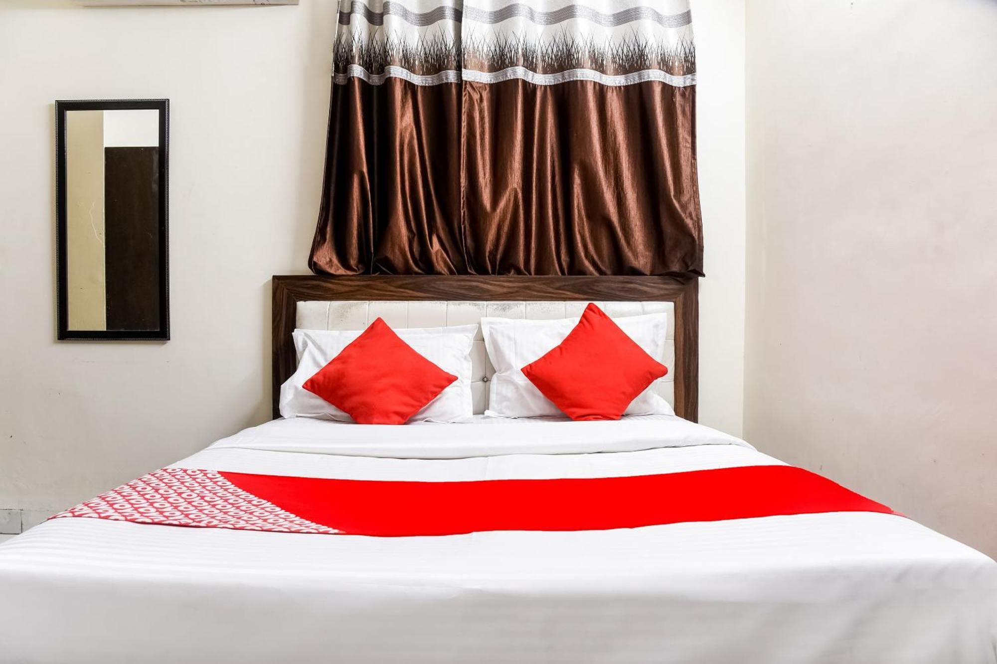 Hotel O Radhika Palace Bhopál Kültér fotó
