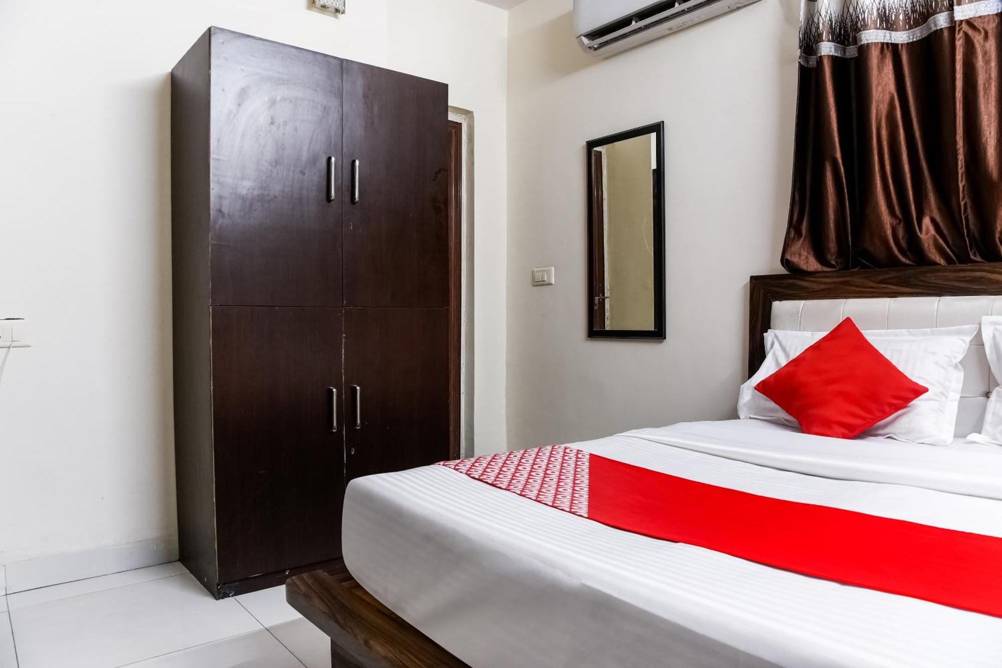 Hotel O Radhika Palace Bhopál Kültér fotó