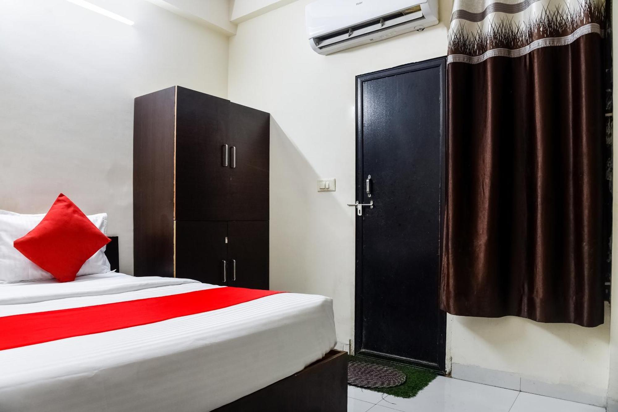 Hotel O Radhika Palace Bhopál Kültér fotó